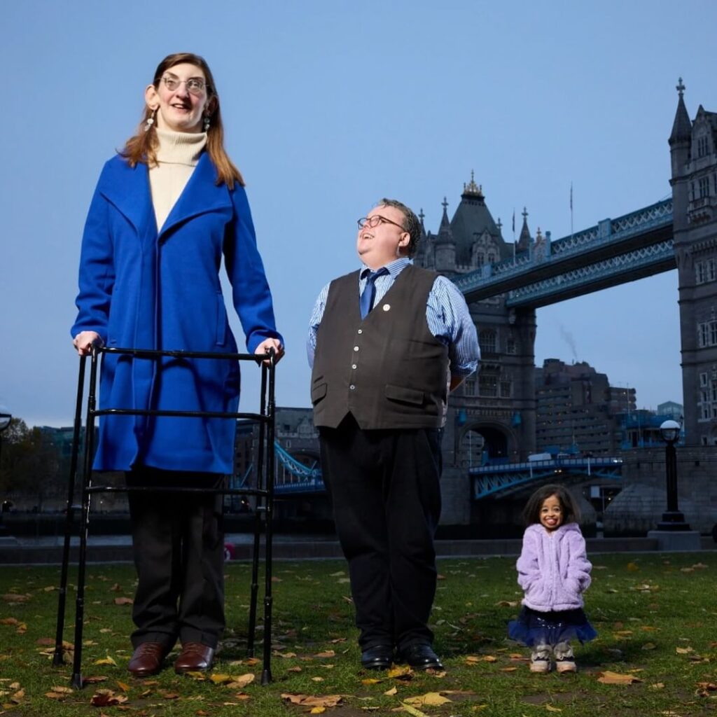 
Shortest woman Jyoti Amge, Tallest woman Rumeysa Gelgi