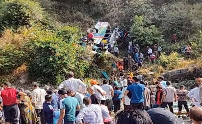 almora uttarakhand bus accident news